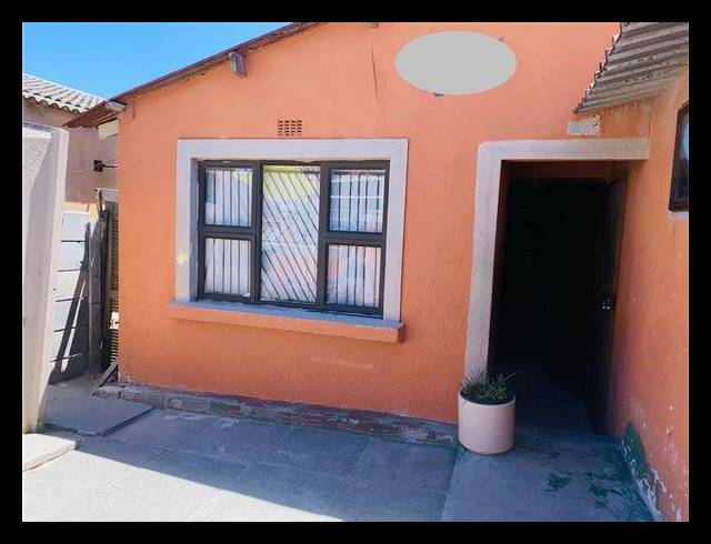 3 BEDROOM HOUSE FOR SALE IN HARARE